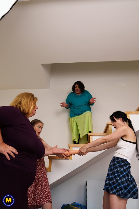 The BBW evil stepmoms have a new stepdaughter and teeny Maya isn't happy with it!